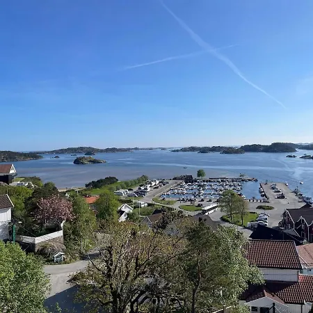 Exclusive In - Hollen *