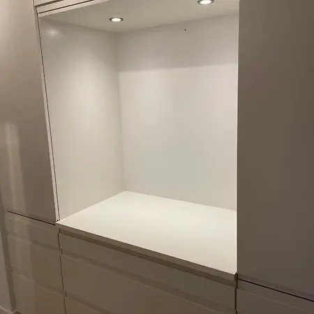 Exclusive In - Hollen