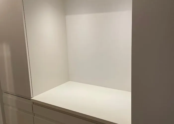 Exclusive In - Hollen